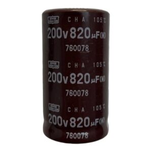 Capacitor Eletrolítico 820uf 200v 25x45mm